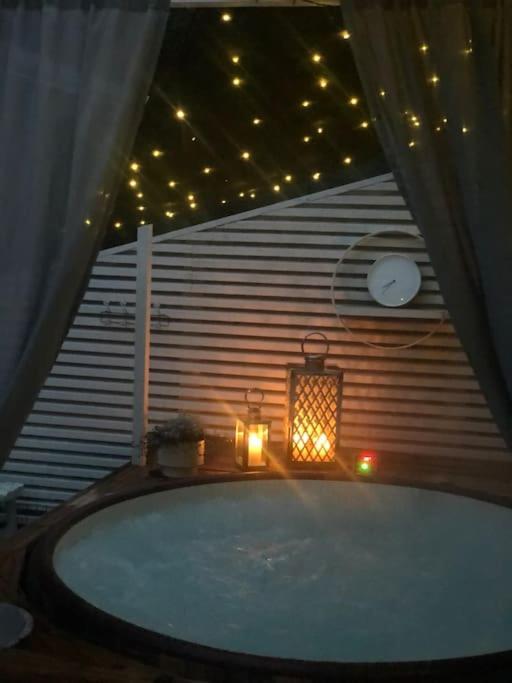 Snowcrystal Home With Jacuzzi And Sauna Rovaniemi Zewnętrze zdjęcie
